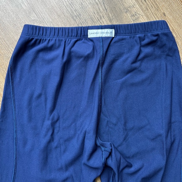 Under Armour Navy Compression Tights Size Medium. Coldgear - Picture 4 of 4